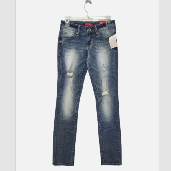 Guess Sarah Skinny Low- Rise Distressed Jeans Medium Vintage Wash - Picture 2 of 16